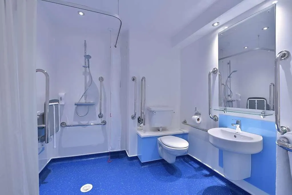 Travelodge Barcelona Fira L'Hospitalet de Llobregat 3*,
