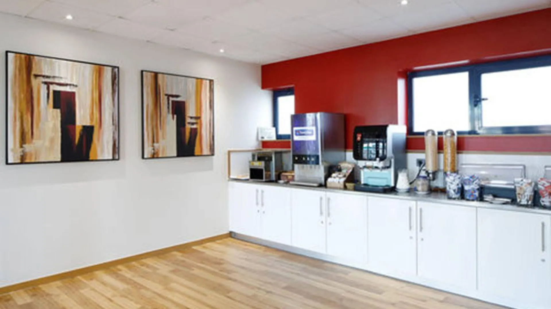 Travelodge Barcelona Fira L'Hospitalet de Llobregat 3*,  Spain